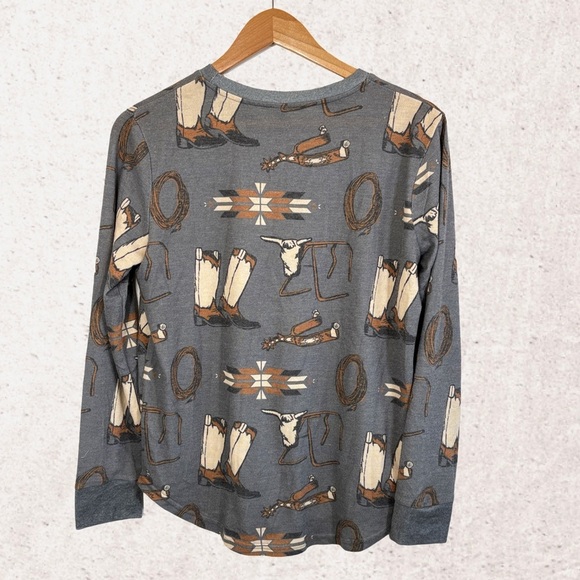 Gray Long Sleeve Tee with Coffee Shop Print - Picture 2 of 4